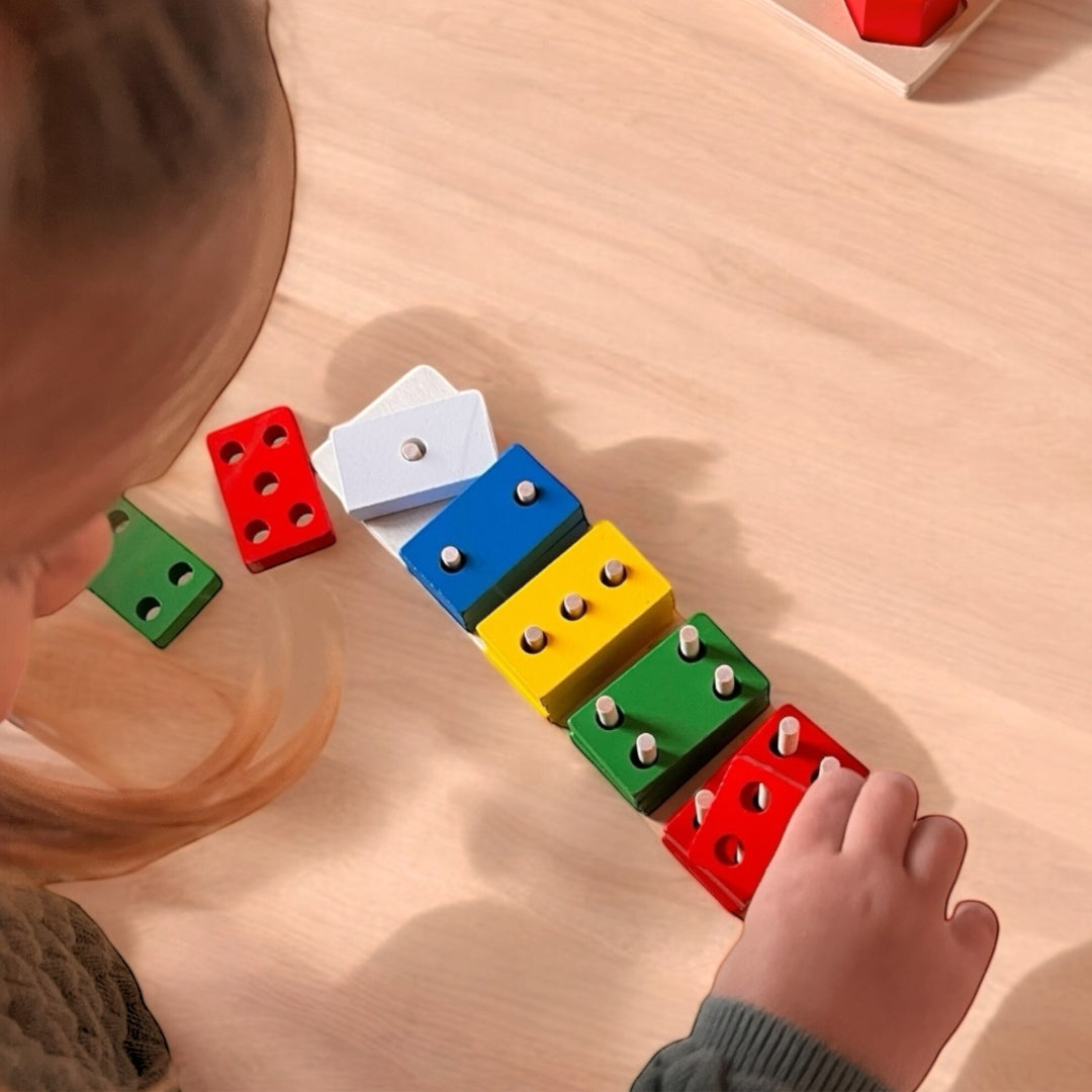 Jetzt neu: Mein Montessori Wunderset mit 14 Holz-Lernspielen